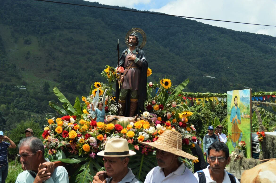 La fe colectiva alrededor de una figura a la cual se le atribuyen fuerzas sobre las cosechas.