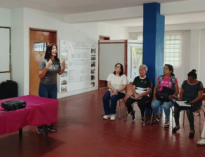 Delegaciones de 15 parroquias locales