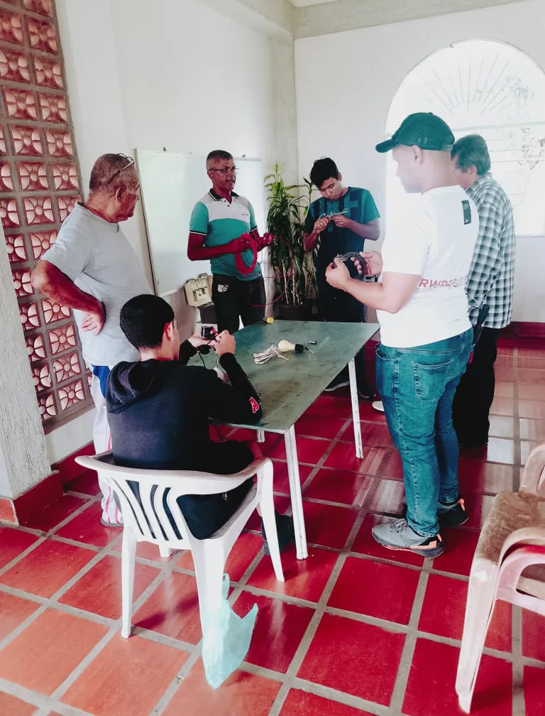 La teoria se desarrollo para favorecer la práctica