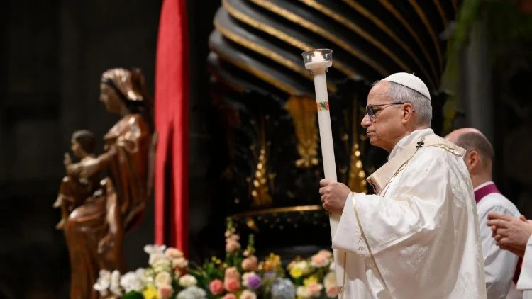 Liturgia de la Vigilia Pascual en la Basílica de San Pedro (@Vatican Media)